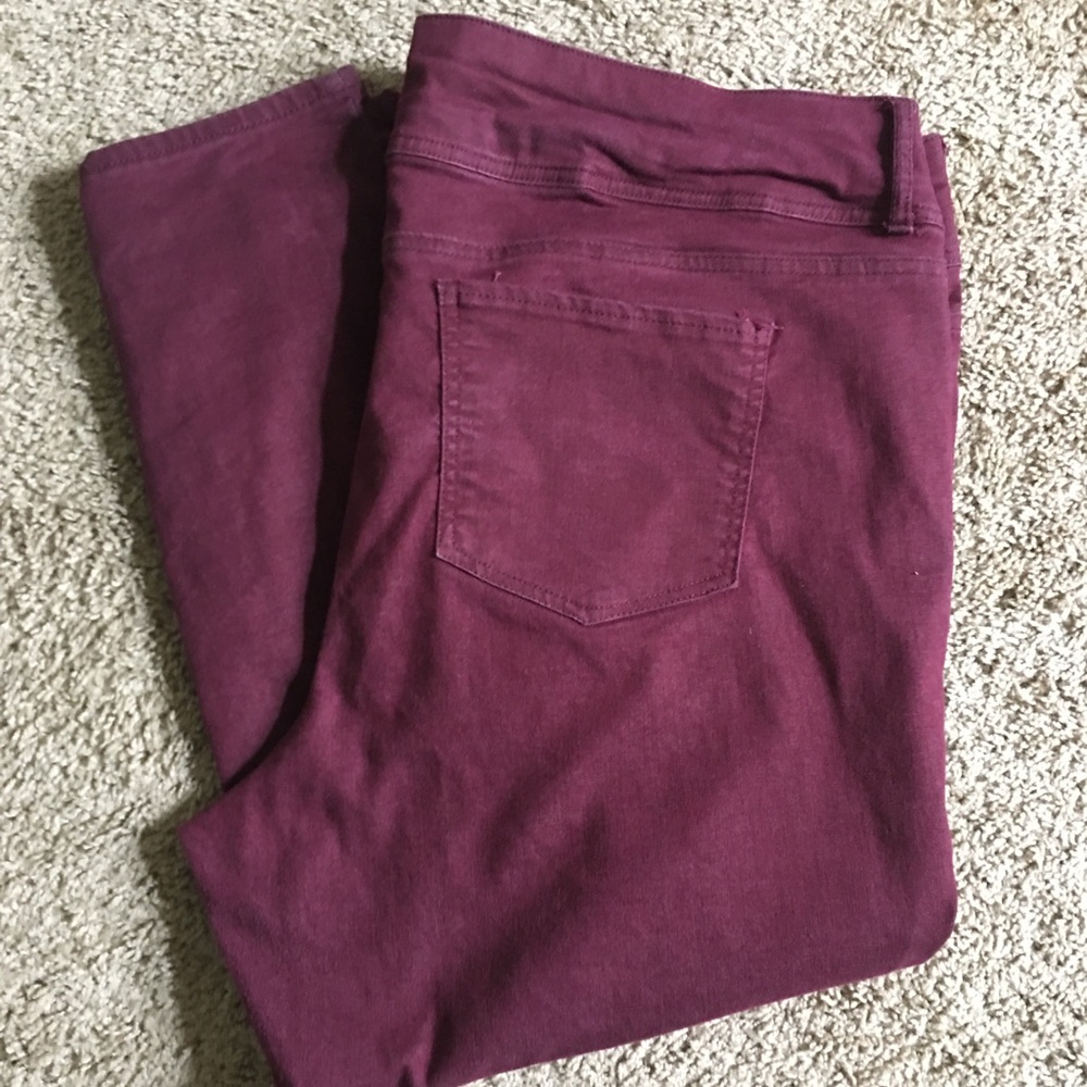 Burgundy Distressed Jeggings - Picture 2 of 4
